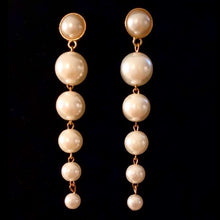 Load image into Gallery viewer, Long dangle pearl earrings
