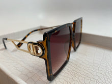 Load image into Gallery viewer, Brown square vintage luxury sunglasses
