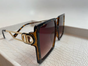 Brown square vintage luxury sunglasses